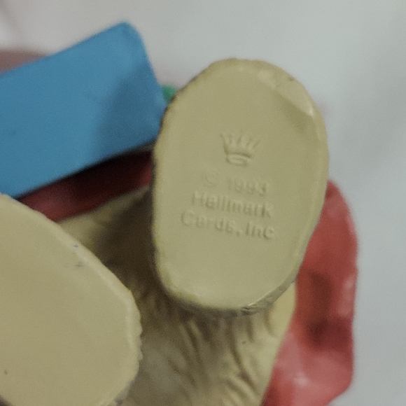 Hallmark Keepsake 1993 MOM Ornament Mamma Bear In Red Dress & Hat Wearing Pearls - Picture 5 of 12